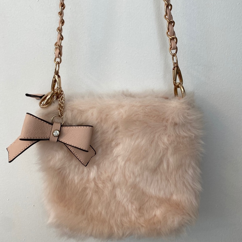 Baby Pink Faux fur crossbody!